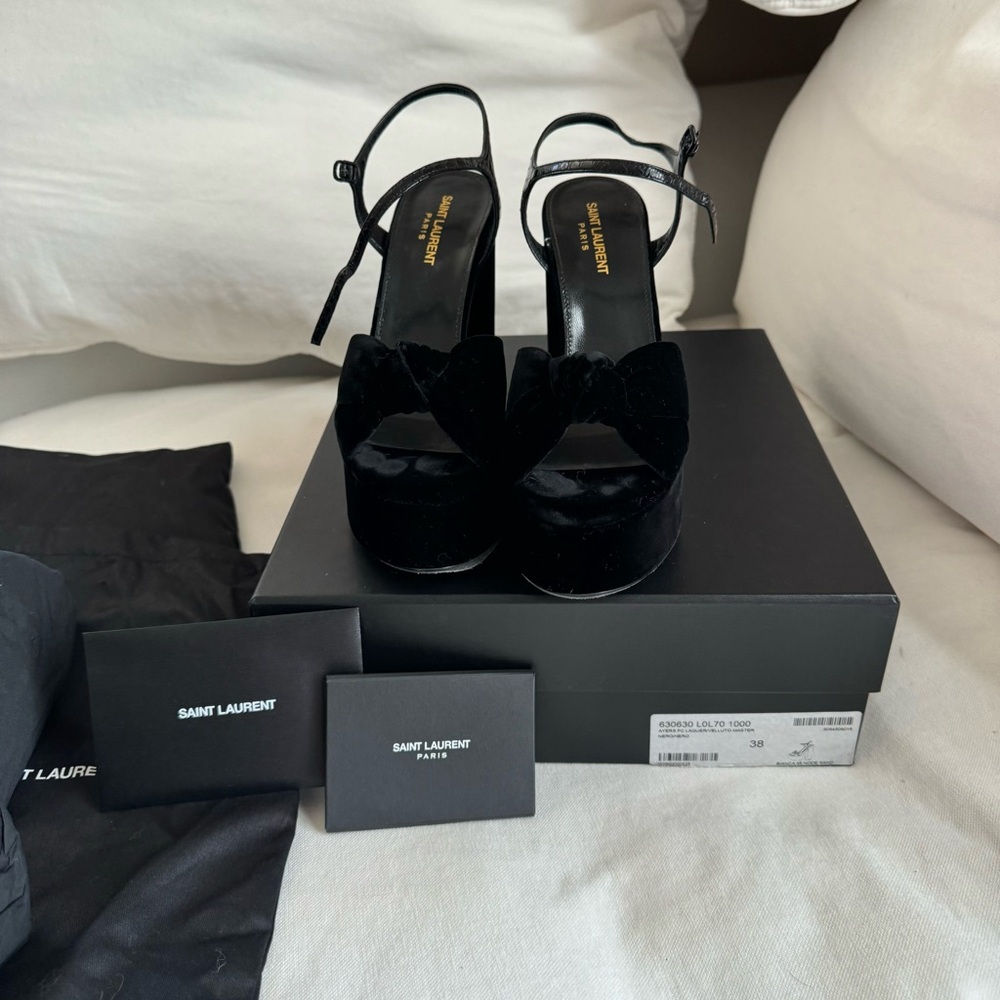 Saint Laurent Bianca sandal heels - Picture 11 of 15